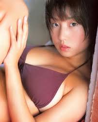 日巨乳女星MEGUMI奉子成婚已怀孕