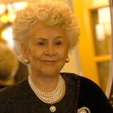 Joan Plowright Image Artisti @ Episode39 Picture 5