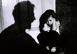 child-abuse - via Daymix