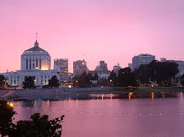 Reasons to move to Oakland - via Daymix