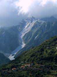 Title  mountain   of marble