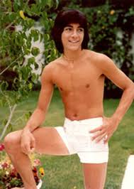 'Self-serving' Scott Baio Eats - via Daymix