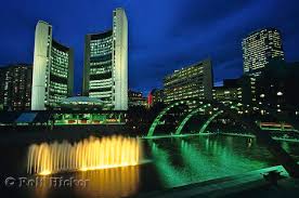 As night descends upon Toronto - via Daymix