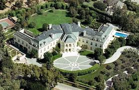 listed her Holmby Hills - via Daymix