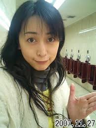 劇場は女子トイレが混むから…
