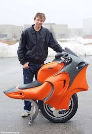 The world's first unicycle - via Daymix