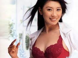 女人“胸”一点更美(组图)