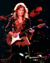 Bonnie Raitt Image <b>Bonnie< b> <b>Raitt< b> 5.JPG Picture 3