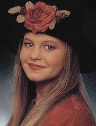 Candace Cameron is DJ Tanner - via Daymix