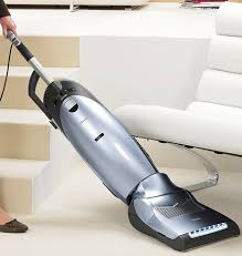 Miele vacuum with SwivelNeck