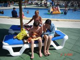 At the sunbed having a pic-nic