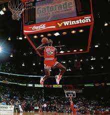 Michael Jordan - via Daymix
