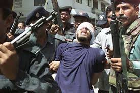 02Sept11_AlQaedaArrstdAftGun ...