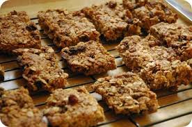 Granola bars for - via Daymix