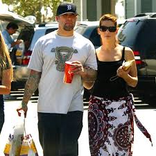 Sandra Bullock and Jesse James - via Daymix