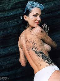 Chandra North (born July 31st, 1973 in Dallas, Texas, USA) is an American supermodel.