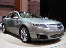 Lincoln MKS - via Daymix