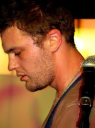 Image File:<b>Michael Pitt</b> 2 (Live in Picture