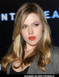 Majandra Delfino Image Majandra Delfino at "Untraceable" World Premiere   Arrivals | Top News Picture 1