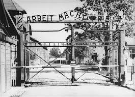 auschwitz.jpg - via Daymix