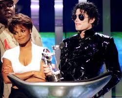 Janet Jackson is going to open - via Daymix