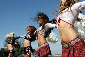 Cheerleaders say it loud and - via Daymix