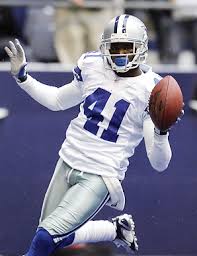 Terence-Newman-Cowboys - via Daymix