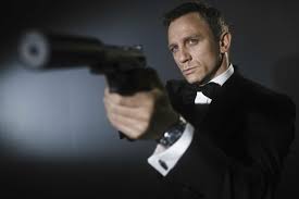 <b>bond</b>1sea.jpg