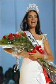 Amelia Vega - via Daymix