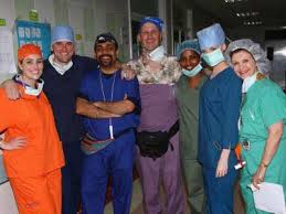 who can volunteer abroad.