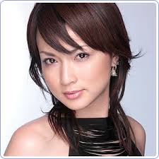 柏出身の長谷川京子. "