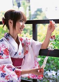 日本和服美女大图点击还原