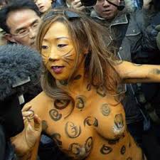 cho-naked-in-seoul