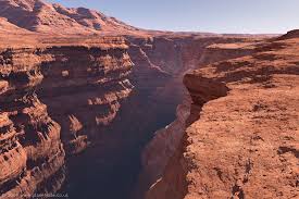 Deep Canyon was rendered with TG2