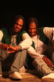 Twin Of Twins - via Daymix