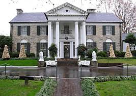 Going to Graceland - via Daymix