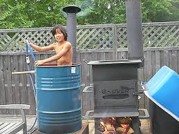今日はドラム缶風呂です
