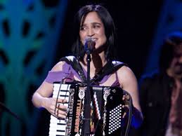 Image Julieta Venegas returns Picture