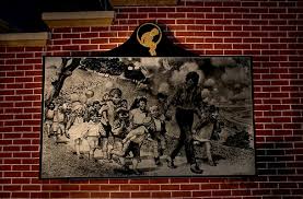 Inside Neverland Ranch - via Daymix
