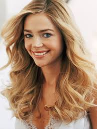 Denise Richards Picture 0