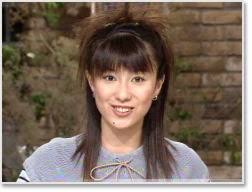 コチラが真中瞳さんで、