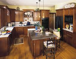 Many kitchen cabinet