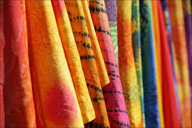 Why so many clothes? - via Daymix