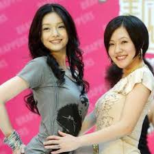 大小S赴北大演讲学生严重抗议