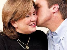 Elizabeth Edwards, wife - via Daymix