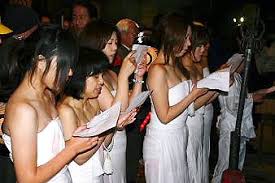 女の子の裸祭り