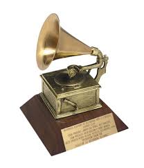Grammy Awards and the WGA - via Daymix