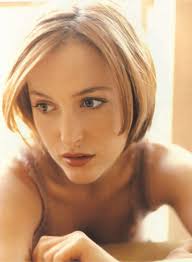 Photo Gallery: Below the Fold: <b>Gillian Anderson</b> in <b>...</b>