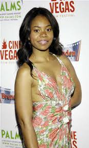 Photo Gallery: <b>Regina Hall</b> arriving at the