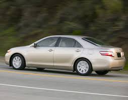 2008-Toyota-Camry-Hybrid-lg - via Daymix